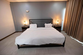 3 Bedroom at airport